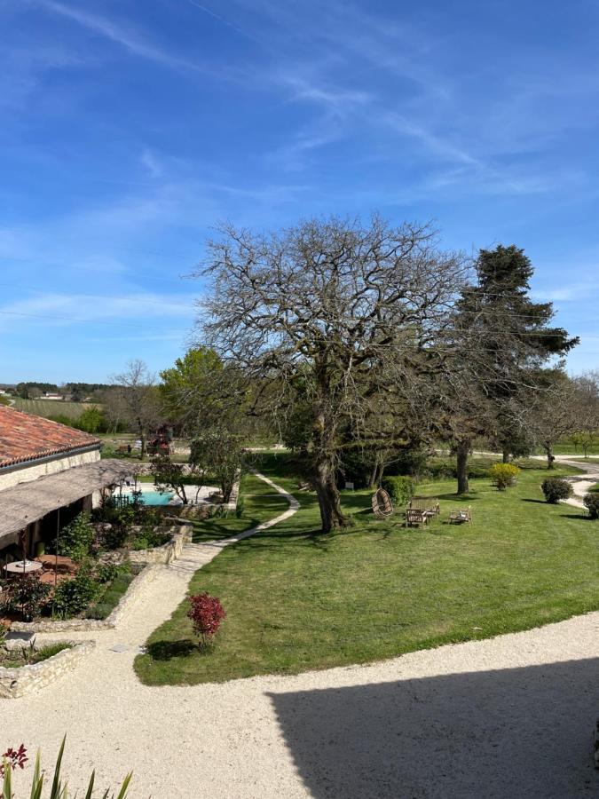 Chez Brunet Chambres D'Hotes Et Gite Lagraulet-du-Gers Luaran gambar